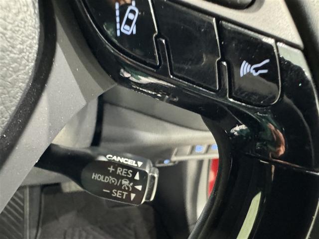 Ｃ－ＨＲ Ｇ　衝突被害軽減システム　メモリーナビ　フルセグ　バックカメラ　ＥＴＣ　ドラレコ　ＣＤ　ミュージックプレイヤー接続可　オートクルーズコントロール　ＬＥＤヘッドランプ　スマートキー　キーレス　ハイブリッド（18枚目）