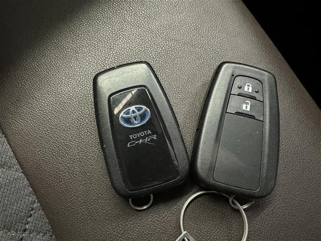 Ｃ－ＨＲ Ｇ　衝突被害軽減システム　メモリーナビ　フルセグ　バックカメラ　ＥＴＣ　ドラレコ　ＣＤ　ミュージックプレイヤー接続可　オートクルーズコントロール　ＬＥＤヘッドランプ　スマートキー　キーレス　ハイブリッド（26枚目）