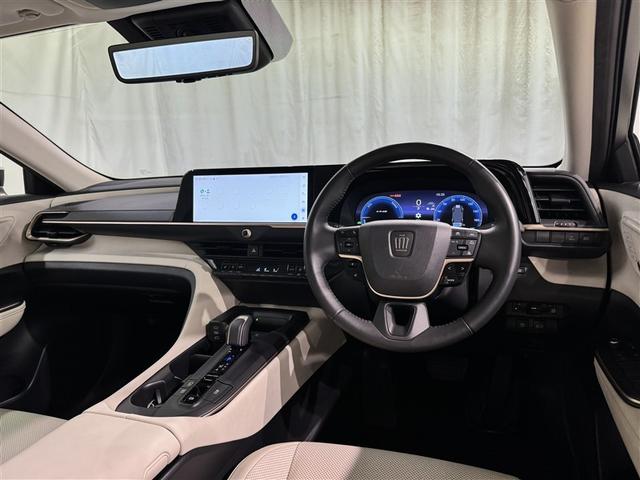 クラウンクロスオーバー Ｇアドバンスド・レザーパッケージ　衝突被害軽減システム　メモリーナビ　フルセグ　バックカメラ　ＥＴＣ　ドラレコ　ミュージックプレイヤー接続可　革シート　電動シート　オートクルーズコントロール　ＬＥＤヘッドランプ　スマートキー　キーレス（8枚目）