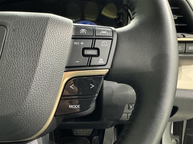 クラウンクロスオーバー Ｇアドバンスド・レザーパッケージ　衝突被害軽減システム　メモリーナビ　フルセグ　バックカメラ　ＥＴＣ　ドラレコ　ミュージックプレイヤー接続可　革シート　電動シート　オートクルーズコントロール　ＬＥＤヘッドランプ　スマートキー　キーレス（22枚目）