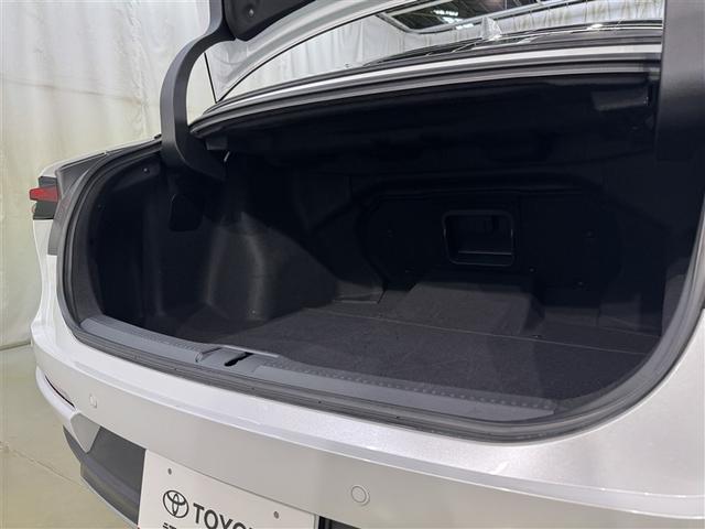 クラウンクロスオーバー Ｇアドバンスド・レザーパッケージ　衝突被害軽減システム　メモリーナビ　フルセグ　バックカメラ　ＥＴＣ　ドラレコ　ミュージックプレイヤー接続可　革シート　電動シート　オートクルーズコントロール　ＬＥＤヘッドランプ　スマートキー　キーレス（35枚目）