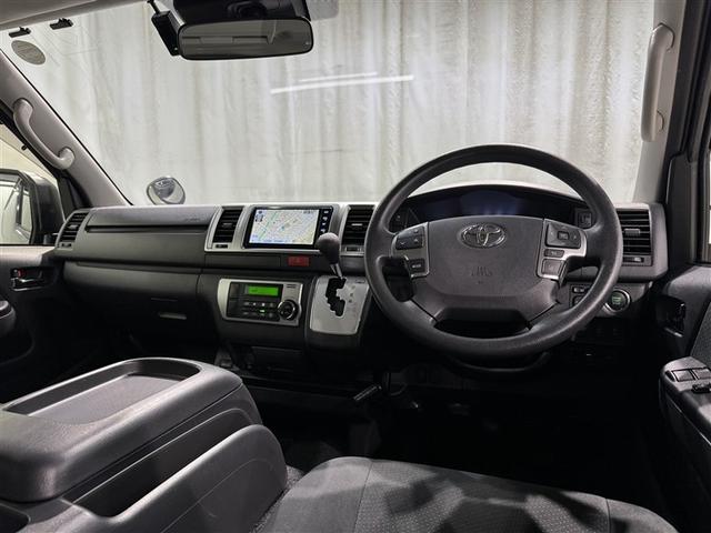 ハイエースバン ロングスーパーＧＬ　衝突被害軽減システム　メモリーナビ　フルセグ　バックカメラ　ＥＴＣ　ドラレコ　ＣＤ　ミュージックプレイヤー接続可　後席モニター　両側電動スライド　スマートキー　キーレス（8枚目）