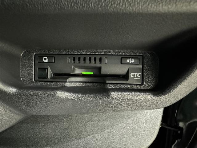 ハイエースバン ロングスーパーＧＬ　衝突被害軽減システム　メモリーナビ　フルセグ　バックカメラ　ＥＴＣ　ドラレコ　ＣＤ　ミュージックプレイヤー接続可　後席モニター　両側電動スライド　スマートキー　キーレス（17枚目）
