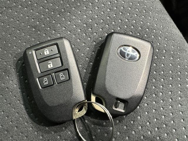 ハイエースバン ロングスーパーＧＬ　衝突被害軽減システム　メモリーナビ　フルセグ　バックカメラ　ＥＴＣ　ドラレコ　ＣＤ　ミュージックプレイヤー接続可　後席モニター　両側電動スライド　スマートキー　キーレス（32枚目）