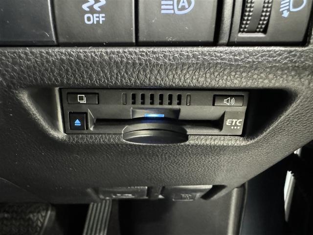 ハリアー Ｓ　衝突被害軽減システム　メモリーナビ　フルセグ　バックカメラ　ＥＴＣ　ドラレコ　ミュージックプレイヤー接続可　オートクルーズコントロール　ＬＥＤヘッドランプ　スマートキー　キーレス（14枚目）