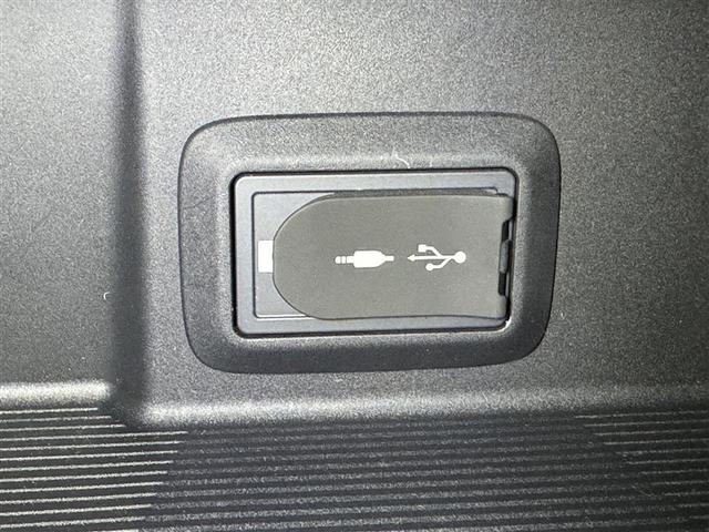 ハリアー Ｓ　衝突被害軽減システム　メモリーナビ　フルセグ　バックカメラ　ＥＴＣ　ドラレコ　ミュージックプレイヤー接続可　オートクルーズコントロール　ＬＥＤヘッドランプ　スマートキー　キーレス（16枚目）