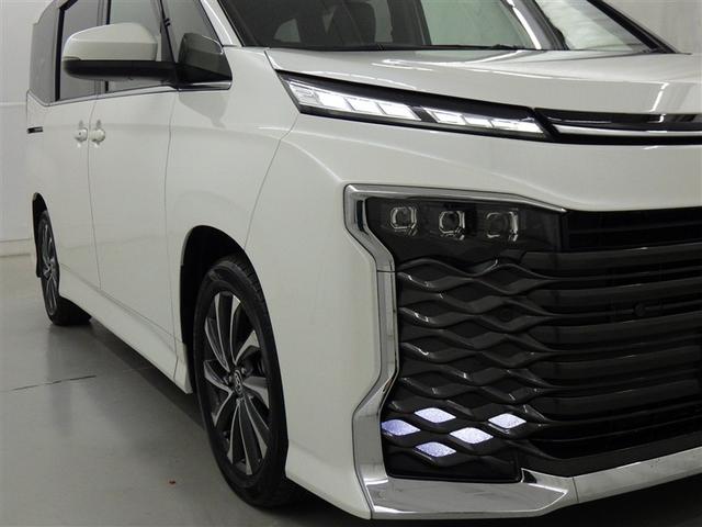 ヴォクシー ハイブリッドＳ－Ｚ　衝突被害軽減システム　フルセグ　バックカメラ　ＥＴＣ　ドラレコ　ＣＤ　ミュージックプレイヤー接続可　ＤＶＤ再生　後席モニター　オートクルーズコントロール　ＬＥＤヘッドランプ　両側電動スライド　キーレス（7枚目）