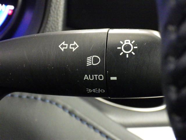 ヴォクシー ハイブリッドＳ－Ｚ　衝突被害軽減システム　フルセグ　バックカメラ　ＥＴＣ　ドラレコ　ＣＤ　ミュージックプレイヤー接続可　ＤＶＤ再生　後席モニター　オートクルーズコントロール　ＬＥＤヘッドランプ　両側電動スライド　キーレス（17枚目）