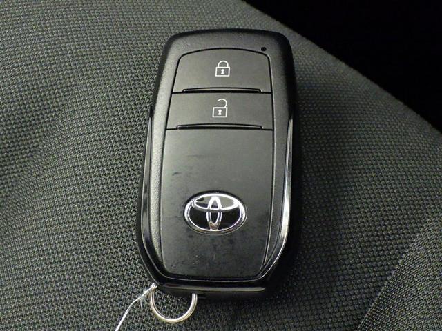 ヤリス Ｘ　衝突被害軽減システム　メモリーナビ　バックカメラ　ＥＴＣ　ドラレコ　ミュージックプレイヤー接続可　スマートキー　キーレス（24枚目）