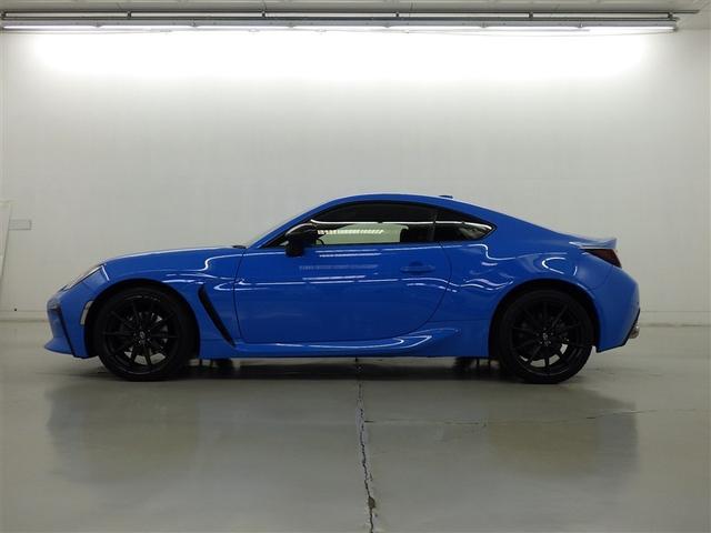 �t�����g���烊���܂ň�̊�����X�^�C���b�V���ȃT�C�h�t�H�����ł��B