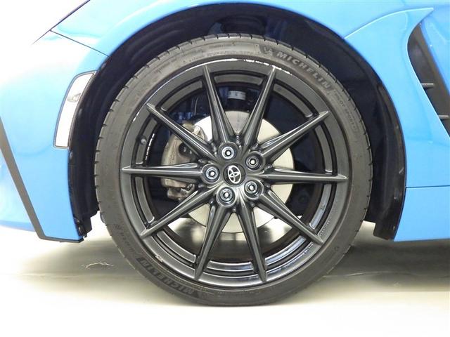 �X�|�[�e�B�Ȉ�ۂ�^���鏃���z�C�[���ł��B�ǂ��܂ł������Ă��������Ȃ�悤�ȃf�U�C���ł��ˁ�