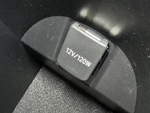 Ｃ－ＨＲ Ｇ　衝突被害軽減システム　メモリーナビ　フルセグ　バックカメラ　ＥＴＣ　ドラレコ　ミュージックプレイヤー接続可　オートクルーズコントロール　ＬＥＤヘッドランプ　スマートキー　キーレス　ハイブリッド（19枚目）