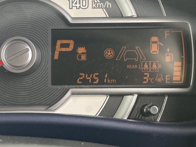 アルト ＨＹＢＲＩＤ　Ｘ　３型　　　　ＬＥＤヘッドライト　デュアルセンサブレーキサポートＩＩ　スズキコネクト対応　全方位モニター用カメラ　１４インチアルミホイール　ヘッドアップディスプレイ　オートライト　ＵＳＢ電源ソケット（7枚目）