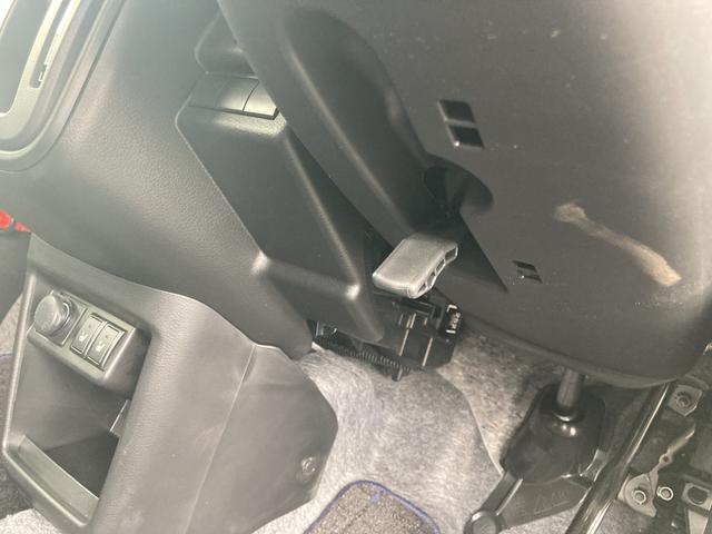 アルト ＨＹＢＲＩＤ　Ｘ　３型　　　　ＬＥＤヘッドライト　デュアルセンサブレーキサポートＩＩ　スズキコネクト対応　全方位モニター用カメラ　１４インチアルミホイール　ヘッドアップディスプレイ　オートライト　ＵＳＢ電源ソケット（27枚目）