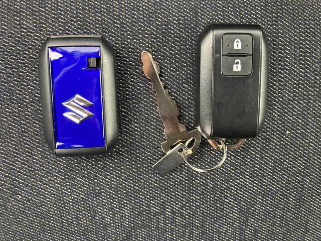 アルト ＨＹＢＲＩＤ　Ｘ　３型　　　　ＬＥＤヘッドライト　デュアルセンサブレーキサポートＩＩ　スズキコネクト対応　全方位モニター用カメラ　１４インチアルミホイール　ヘッドアップディスプレイ　オートライト　ＵＳＢ電源ソケット（46枚目）