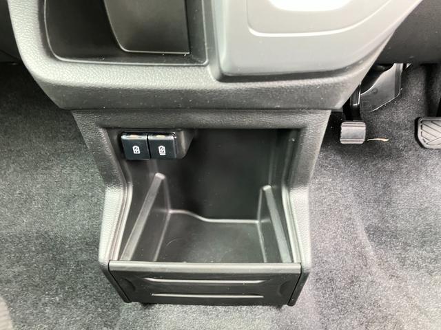 クロスビー ＨＹＢＲＩＤ　ＭＺ　４型　☆前後誤発進抑制装置☆クルーズコントロール☆ＬＥＤオートヘッドライト☆車線逸脱・ふらつき警報☆後方パーキングセンサー☆前席シートヒーター☆ステアリングオーディオスイッチ☆パドルシフト☆スマートキー☆（10枚目）