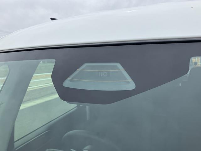 スペーシアカスタム カスタム HYBRID XS 全方位C 純正ナビ ☆先行車発進・信号切り替わりお知らせ機能☆前後誤発進抑制装置☆前後パーキングセンサー☆クルーズコントロール☆車線維持支援・逸脱抑制機能☆車線逸脱・ふらつき警報☆オートライト☆ヘッドアップディスプレイ☆(27枚目)