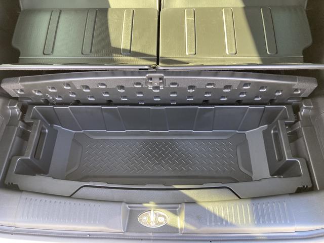 ���Q�b�W�A���_�[�{�b�N�X