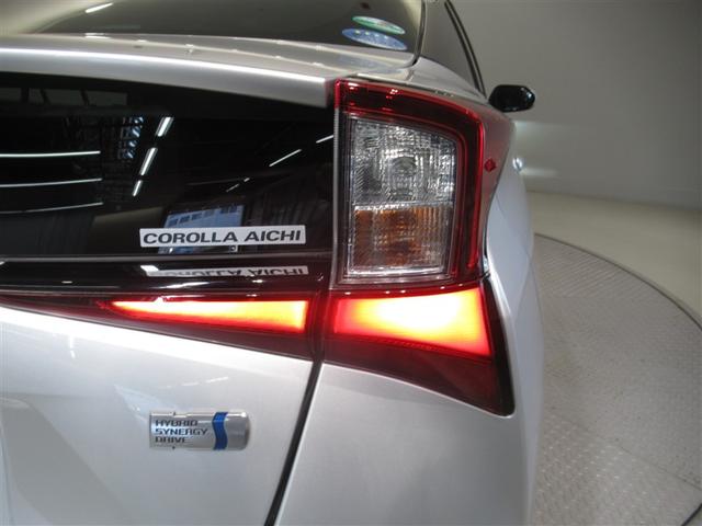 プリウス Sツーリングセレクション 衝突被害軽減システム メモリーナビ フルセグ バックカメラ ETC CD ミュージックプレイヤー接続可 DVD再生 オートクルーズコントロール LEDヘッドランプ スマートキー キーレス ハイブリッド(11枚目)