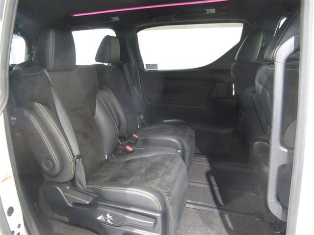 アルファード ２．５Ｓ　タイプゴールド　衝突被害軽減システム　メモリーナビ　フルセグ　バックカメラ　ＥＴＣ　ミュージックプレイヤー接続可　オートクルーズコントロール　ＬＥＤヘッドランプ　両側電動スライド　乗車定員７人　３列シート　キーレス（15枚目）