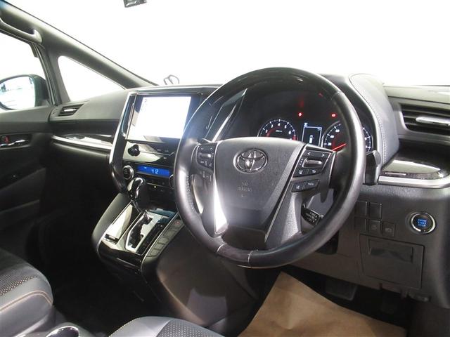 アルファード ２．５Ｓ　タイプゴールド　衝突被害軽減システム　メモリーナビ　フルセグ　バックカメラ　ＥＴＣ　ミュージックプレイヤー接続可　オートクルーズコントロール　ＬＥＤヘッドランプ　両側電動スライド　乗車定員７人　３列シート　キーレス（17枚目）