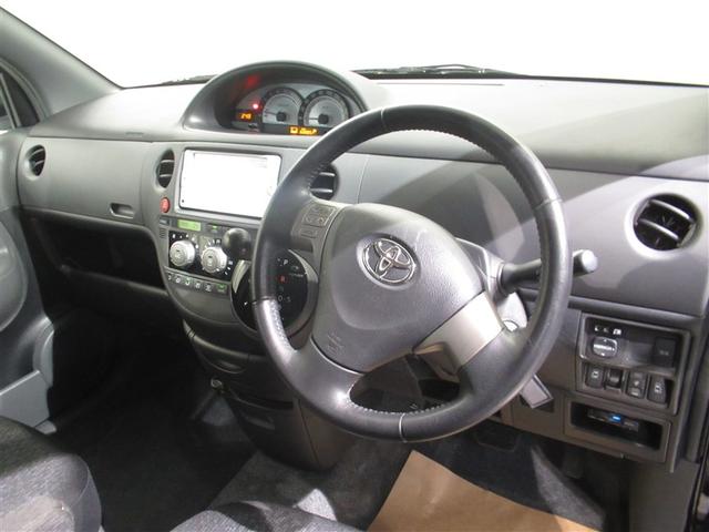 シエンタ ＤＩＣＥ－Ｇ　メモリーナビ　ワンセグ　バックカメラ　ＥＴＣ　ＣＤ　ミュージックプレイヤー接続可　ＨＩＤヘッドライト　両側電動スライド　乗車定員７人　キーレス　ワンオーナー（7枚目）