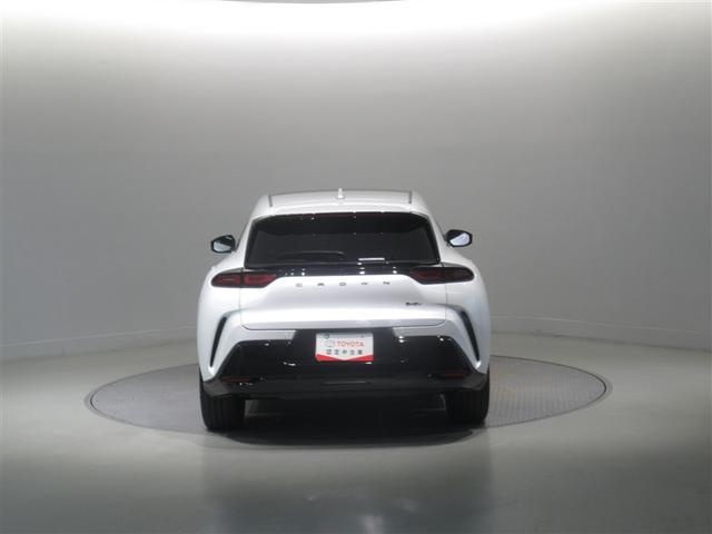 クラウンスポーツ Z 衝突被害軽減システム メモリーナビ フルセグ バックカメラ ETC ミュージックプレイヤー接続可 電動シート オートクルーズコントロール LEDヘッドランプ スマートキー キーレス 4WD(5枚目)