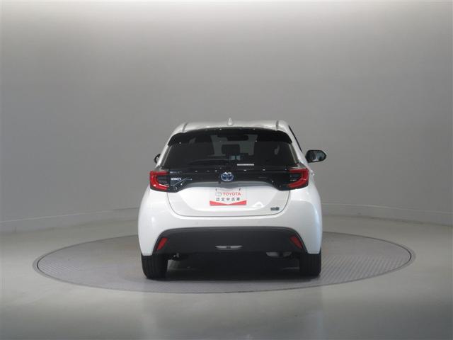 ヤリス ハイブリッドＺ　衝突被害軽減システム　メモリーナビ　フルセグ　バックカメラ　ＥＴＣ　ミュージックプレイヤー接続可　オートクルーズコントロール　ＬＥＤヘッドランプ　スマートキー　キーレス　ハイブリッド（5枚目）