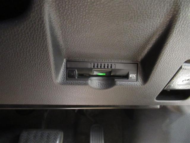 ヤリス ハイブリッドＺ　衝突被害軽減システム　メモリーナビ　フルセグ　バックカメラ　ＥＴＣ　ミュージックプレイヤー接続可　オートクルーズコントロール　ＬＥＤヘッドランプ　スマートキー　キーレス　ハイブリッド（21枚目）