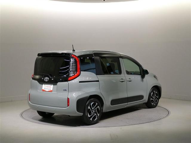 シエンタ ハイブリッドZ 衝突被害軽減システム メモリーナビ バックカメラ ETC ミュージックプレイヤー接続可 オートクルーズコントロール LEDヘッドランプ 両側電動スライド スマートキー キーレス ハイブリッド(6枚目)