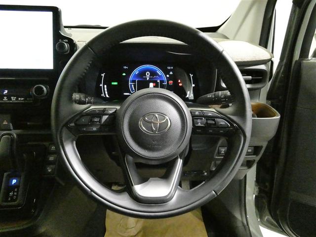 シエンタ ハイブリッドZ 衝突被害軽減システム メモリーナビ バックカメラ ETC ミュージックプレイヤー接続可 オートクルーズコントロール LEDヘッドランプ 両側電動スライド スマートキー キーレス ハイブリッド(17枚目)