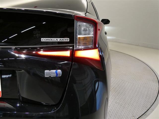 プリウス Ｓツーリングセレクション　衝突被害軽減システム　バックカメラ　ＥＴＣ　ミュージックプレイヤー接続可　オートクルーズコントロール　ＬＥＤヘッドランプ　スマートキー　キーレス　ハイブリッド　ワンオーナー（11枚目）