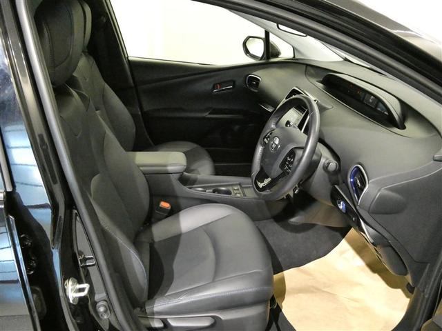 プリウス Ｓツーリングセレクション　衝突被害軽減システム　バックカメラ　ＥＴＣ　ミュージックプレイヤー接続可　オートクルーズコントロール　ＬＥＤヘッドランプ　スマートキー　キーレス　ハイブリッド　ワンオーナー（14枚目）