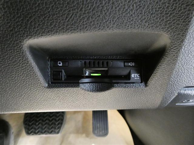 プリウス Ｓツーリングセレクション　衝突被害軽減システム　バックカメラ　ＥＴＣ　ミュージックプレイヤー接続可　オートクルーズコントロール　ＬＥＤヘッドランプ　スマートキー　キーレス　ハイブリッド　ワンオーナー（21枚目）