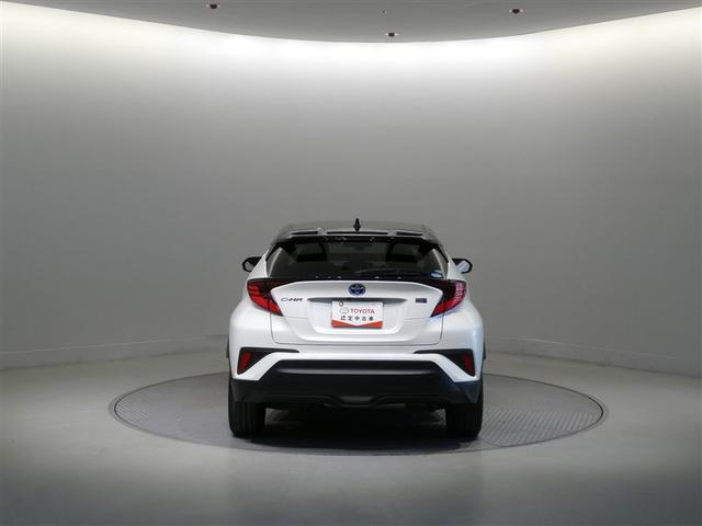 Ｃ－ＨＲ Ｇ　モード　ネロ　セーフティプラス　衝突被害軽減システム　メモリーナビ　バックカメラ　ＥＴＣ　ミュージックプレイヤー接続可　オートクルーズコントロール　ＬＥＤヘッドランプ　スマートキー　キーレス　ハイブリッド　ワンオーナー（5枚目）