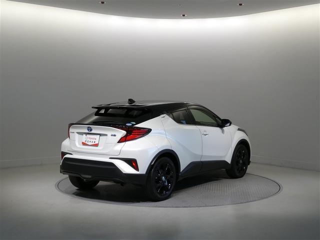 Ｃ－ＨＲ Ｇ　モード　ネロ　セーフティプラス　衝突被害軽減システム　メモリーナビ　バックカメラ　ＥＴＣ　ミュージックプレイヤー接続可　オートクルーズコントロール　ＬＥＤヘッドランプ　スマートキー　キーレス　ハイブリッド　ワンオーナー（6枚目）
