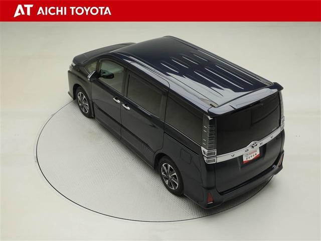 ヴォクシー ＺＳ　煌ＩＩＩ　スマートキ－　ドラレコ付き　オートクルーズ　バックモニタ－　盗難防止システム　アルミホイール　リアエアコン　地デジＴＶ　横滑り防止　ウォークスルー　ＡＢＳ　ＤＶＤ　エアバッグ　１オーナー　ＡＣ　ＡＵＸ（12枚目）