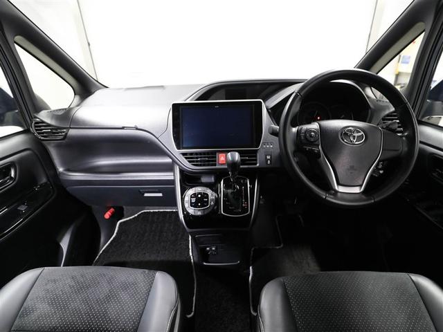 ヴォクシー ＺＳ　煌ＩＩＩ　スマートキ－　ドラレコ付き　オートクルーズ　バックモニタ－　盗難防止システム　アルミホイール　リアエアコン　地デジＴＶ　横滑り防止　ウォークスルー　ＡＢＳ　ＤＶＤ　エアバッグ　１オーナー　ＡＣ　ＡＵＸ（18枚目）