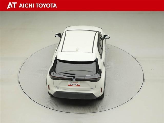 ヤリスクロス ハイブリッドＺ　インテリジェントキー　アルミホイル　ＬＥＤライト　リアカメラ　クルーズコントロール　横滑り防止システム　電動シ－ト　パワステ　オートエアコン　キーフリー　イモビライザ　ＥＴＣ付き　サイドエアバック（13枚目）