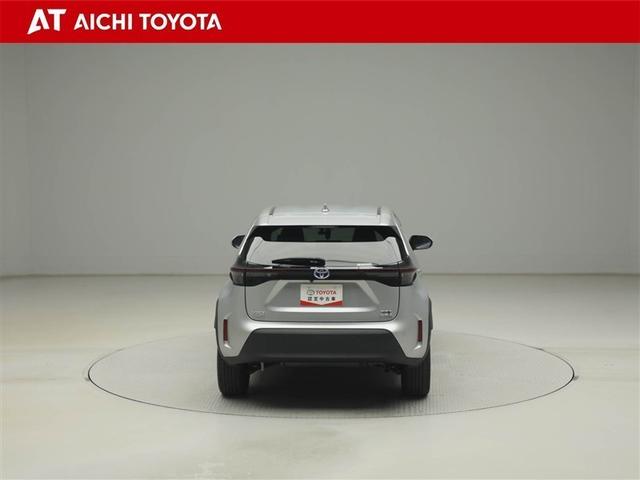 ヤリスクロス ハイブリッドＺ　クルーズＣ　横滑防止装置　リアカメラ　ワンオーナー車　フルセグ地デジ　ＬＥＤライト　メモリーナビゲーション　ナビ＆ＴＶ　盗難防止装置　電動シート　ドライブレコーダー　ＡＷ　キーレス　スマートキー（5枚目）