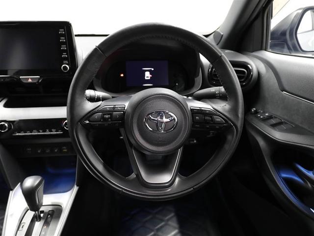ヤリスクロス ハイブリッドＺ　クルーズＣ　横滑防止装置　リアカメラ　ワンオーナー車　フルセグ地デジ　ＬＥＤライト　メモリーナビゲーション　ナビ＆ＴＶ　盗難防止装置　電動シート　ドライブレコーダー　ＡＷ　キーレス　スマートキー（24枚目）