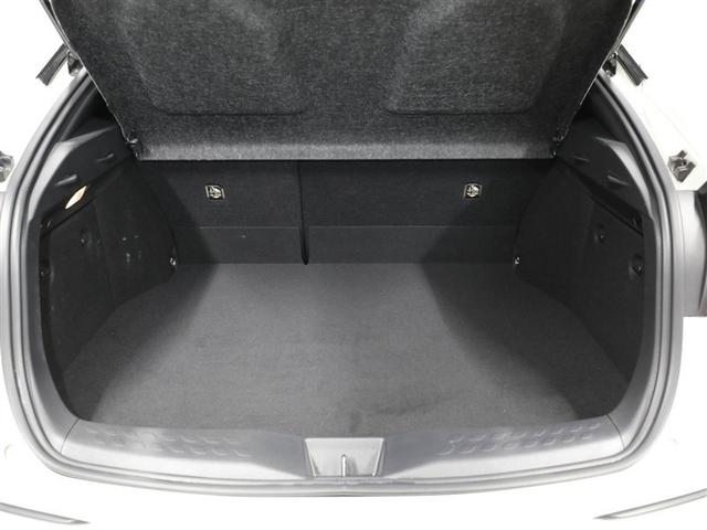 Ｃ－ＨＲ Ｇ　ハーフ革　ＴＳＳ　ワンオナ　ＤＶＤ再生可　ＬＥＤヘッド　バックモニタ　イモビライザー　ナビ＆ＴＶ　ＥＴＣ付　キーフリーシステム　スマキー　横滑り防止機能　クルーズＣ　エアバッグ　アルミ　ＡＵＸ端子（21枚目）