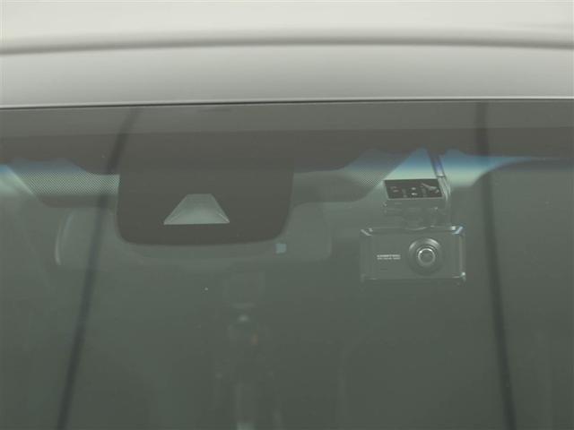 カムリ Ｇレザーパッケージ　衝突被害軽減　ＬＥＤランプ　横滑り防止　本革シート　電動シート　イモビライザー　エアバッグ　キーフリー　オートクルーズ　ＡＢＳ　ドライブレコーダ　オートエアコン　パワーウインドウ　インテリキー　ＥＴＣ（28枚目）