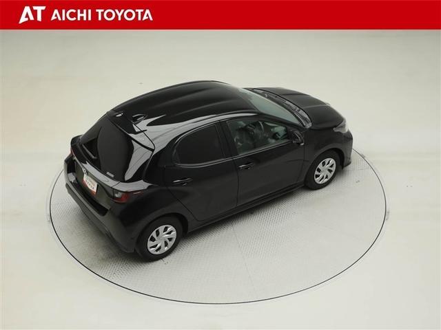 ヤリス Ｇ　バックモニタ－　誤発進抑制機能　１オーナー車　スマートキー　盗難防止装置　横滑り防止機能　キーレス　ＥＴＣ　オートエアコン　ＡＢＳ　運転席エアバック　サイドエアバッグ　ミュージックプレイヤー接続可（14枚目）