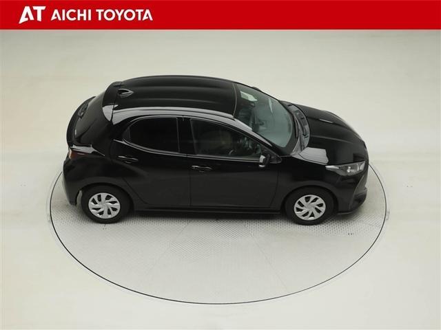 ヤリス Ｇ　バックモニタ－　誤発進抑制機能　１オーナー車　スマートキー　盗難防止装置　横滑り防止機能　キーレス　ＥＴＣ　オートエアコン　ＡＢＳ　運転席エアバック　サイドエアバッグ　ミュージックプレイヤー接続可（15枚目）