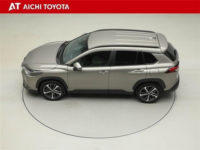 カローラクロス Ｚ　横滑り防止機能　１オ－ナ－　盗難防止装置　ドラレコ付　バックガイドモニター　クルーズコントロール　エアバッグ　キーフリーシステム　パワ－シ－ト　ＡＡＣ　ＥＴＣ車載器　ＡＷ　スマ－トキ－　ＡＢＳ（11枚目）