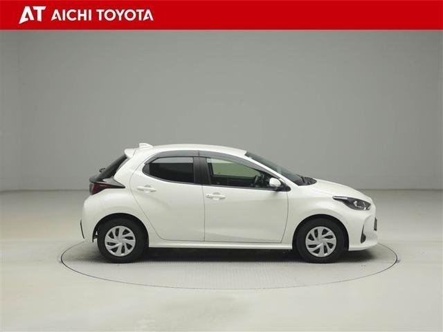 ヤリス ハイブリッドＧ　サイドエアバッグ　スマートキ　Ｂモニター　ドライブレコーダー　横滑り防止装置　クルコン　セキュリティアラーム　メディアプレイヤー接続　パワステ　キーフリー　オートエアコン　ＡＢＳ　Ｗエアバック（7枚目）