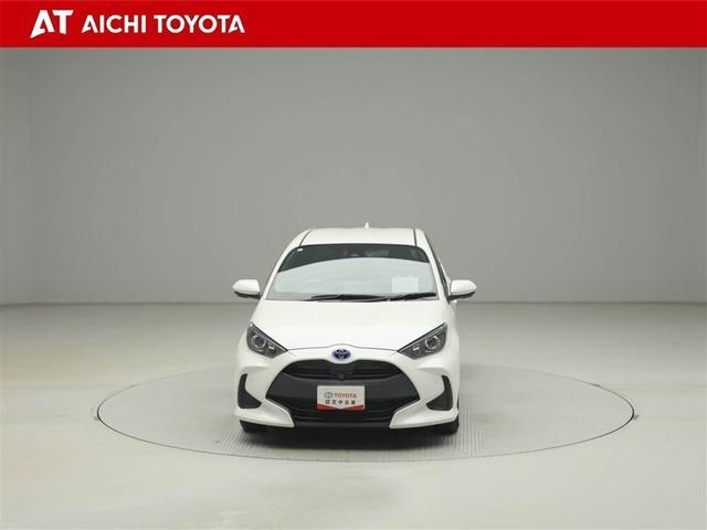 ヤリス ハイブリッドＧ　サイドエアバッグ　スマートキ　Ｂモニター　ドライブレコーダー　横滑り防止装置　クルコン　セキュリティアラーム　メディアプレイヤー接続　パワステ　キーフリー　オートエアコン　ＡＢＳ　Ｗエアバック（9枚目）