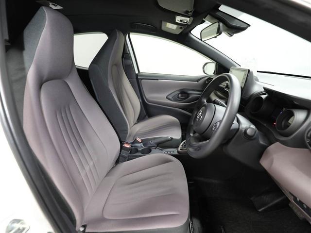 ヤリス ハイブリッドＧ　サイドエアバッグ　スマートキ　Ｂモニター　ドライブレコーダー　横滑り防止装置　クルコン　セキュリティアラーム　メディアプレイヤー接続　パワステ　キーフリー　オートエアコン　ＡＢＳ　Ｗエアバック（19枚目）