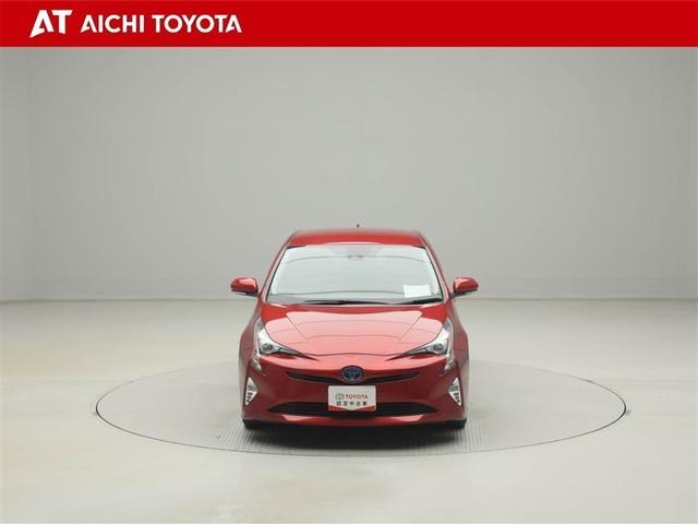 プリウス Ｓツーリングセレクション　レーダーブレーキサポート　フルオートエアコン　デュアルエアバック　バックモニタ－　ＡＷ　イモビ　ＥＳＣ　パワーウインド　スマキ－　ＥＴＣ車載器　サイドエアバック　フルセグ地デジＴＶ　ＤＶＤ再生可能（9枚目）